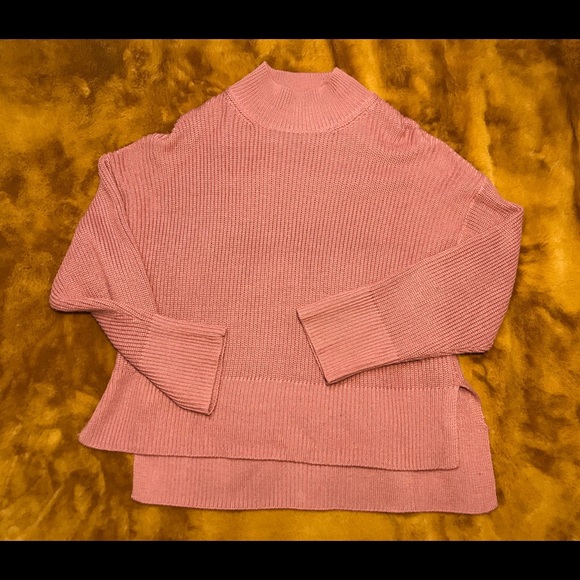 H&M • Pink Sweater - Picture 4 of 9